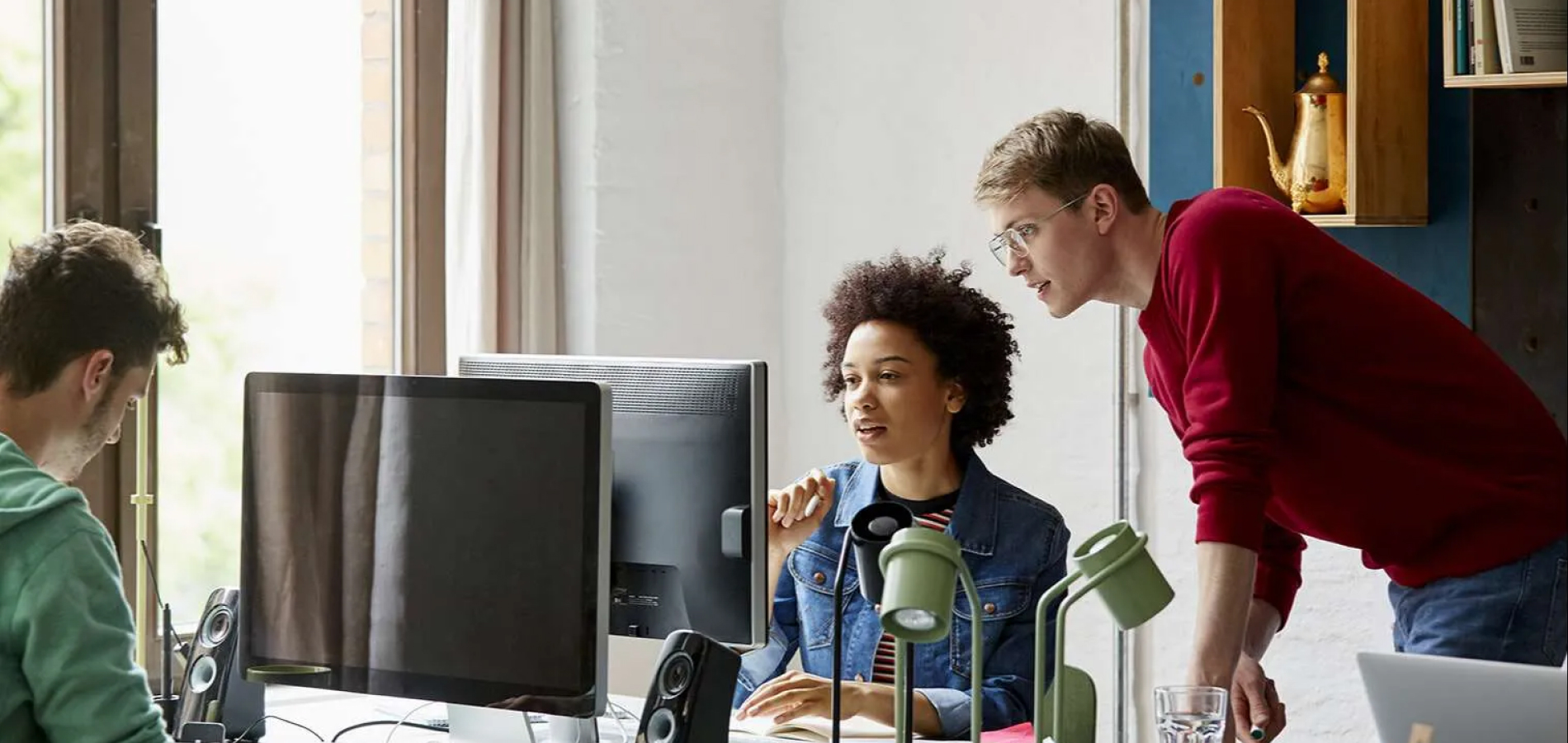 people working on computer > HomeByMe Enterprise > Dassault Systemes