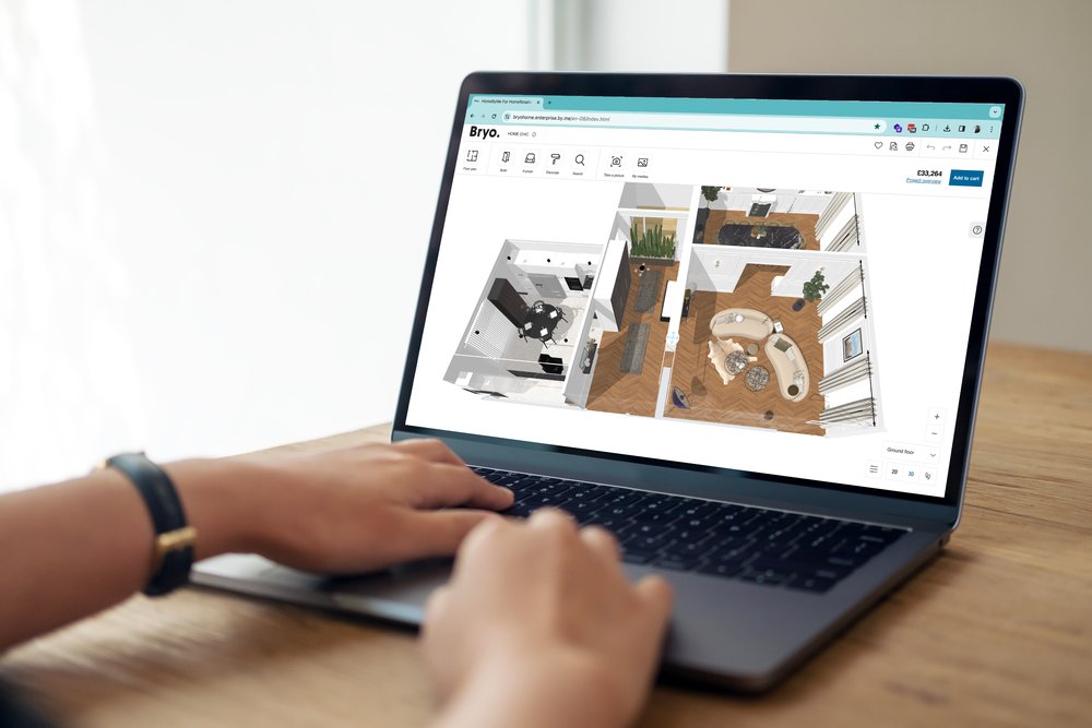 Personne utilisant la solution d’aménagement Furniture Planner > HomeByMe Enterprise > Dassault Systèmes